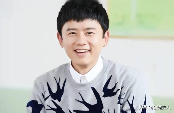 盘点明星的小号明星的双面人生有人还用自己的小号来吐槽自己