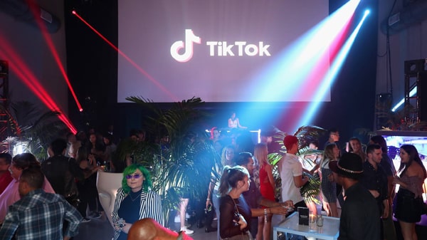 如何在tiktok上获得流行？